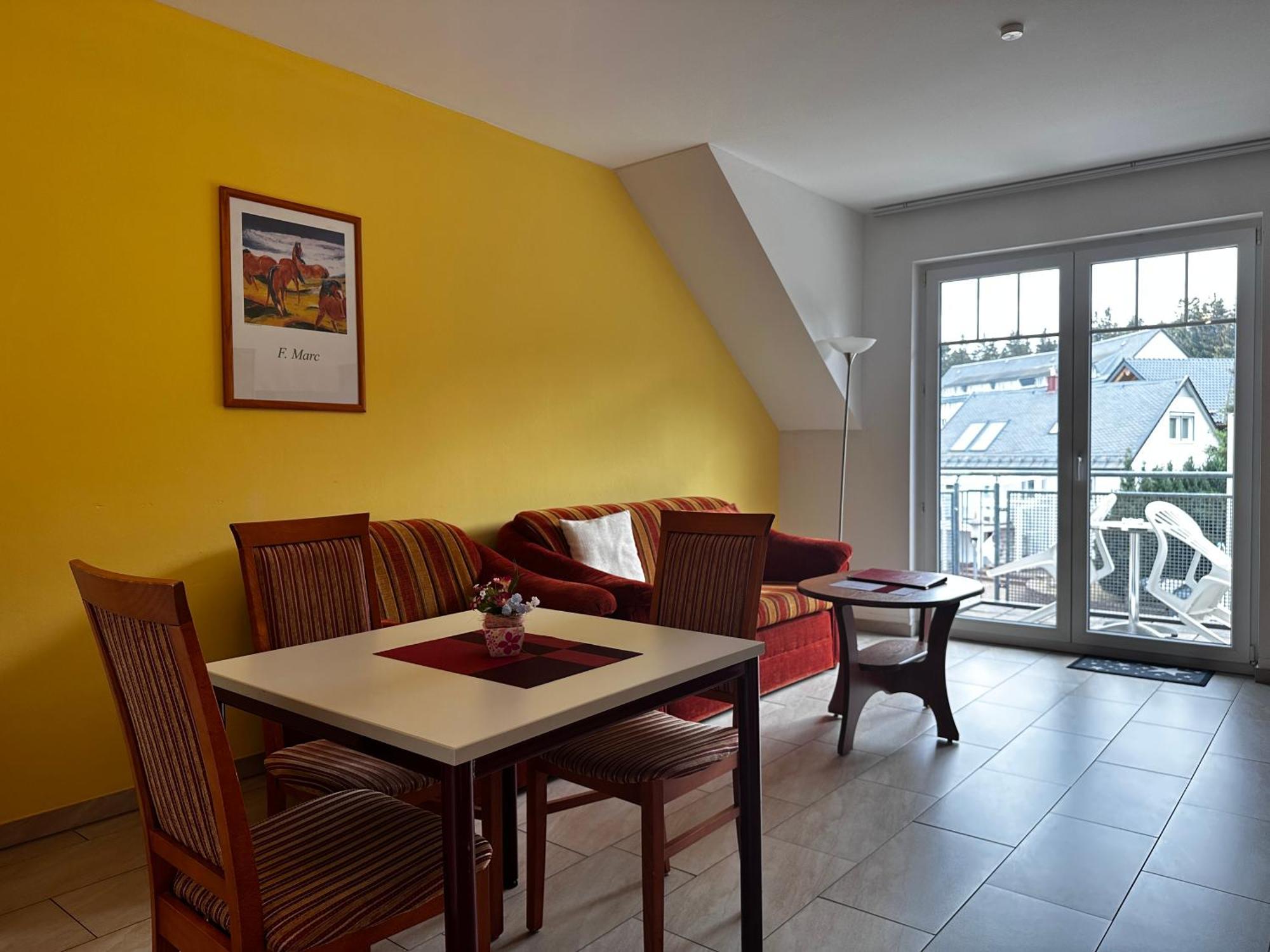 Gaststaette & Pension Waldschloesschen Oberhof  Exterior photo